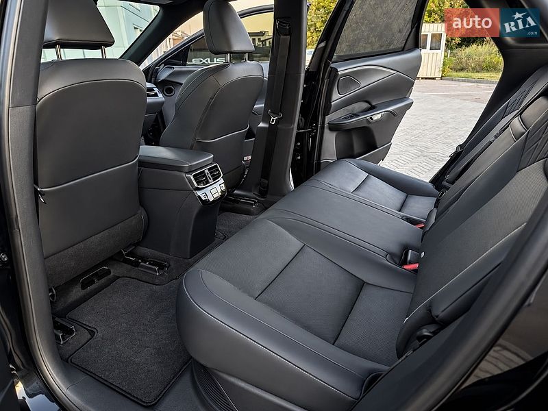Внедорожник / Кроссовер Lexus RX 2024 в Харькове