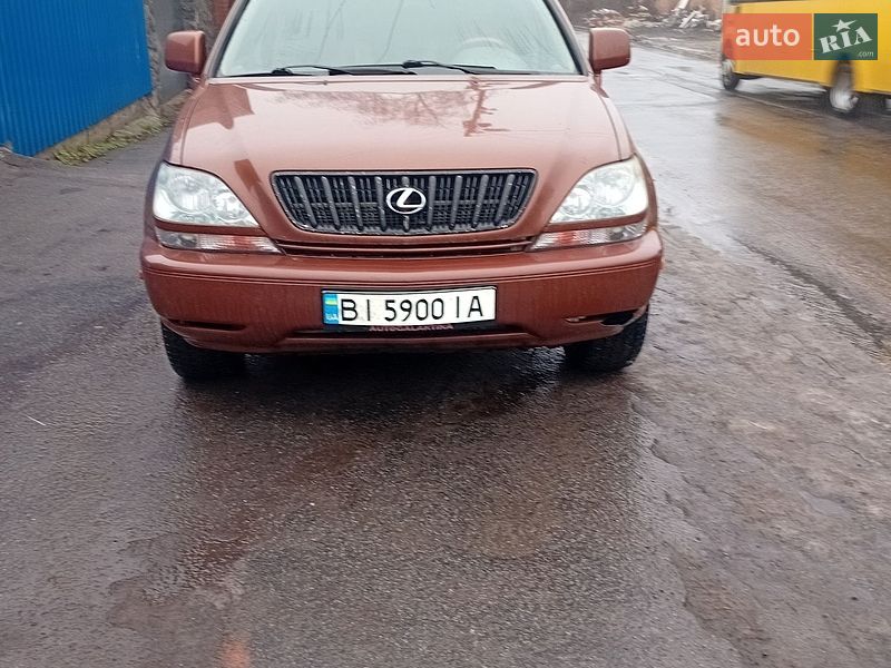 Позашляховик / Кросовер Lexus RX 2001 в Полтаві
