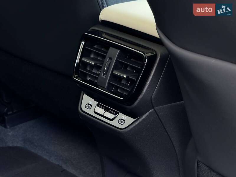 Внедорожник / Кроссовер Lexus RZ 2023 в Черновцах