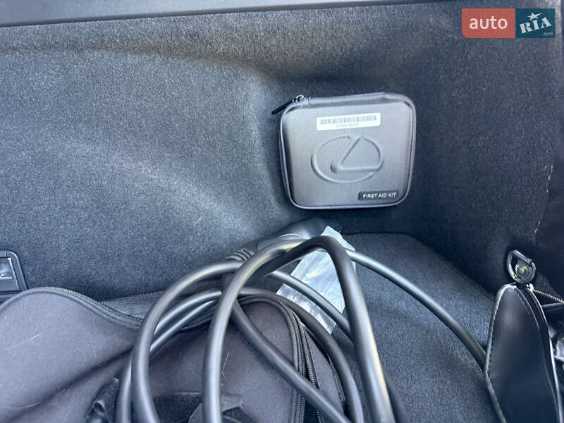 Позашляховик / Кросовер Lexus RZ 2024 в Києві