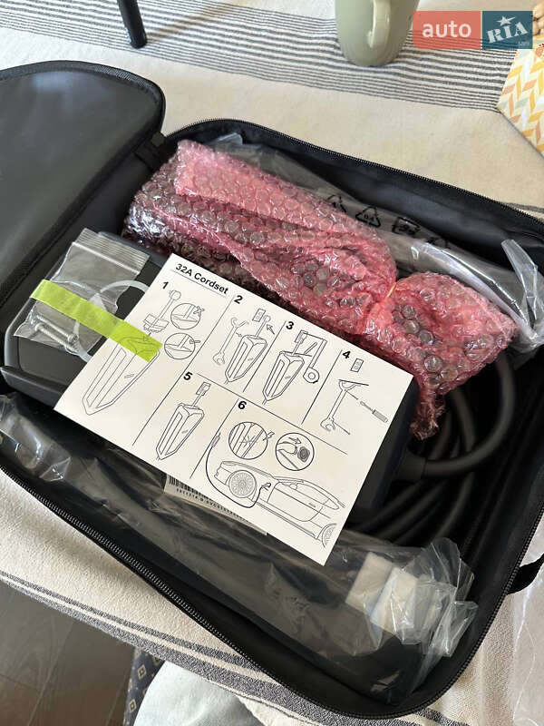 Позашляховик / Кросовер Lexus RZ 2024 в Києві