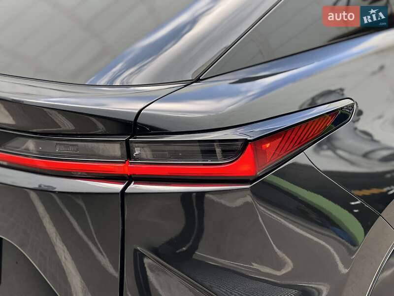 Внедорожник / Кроссовер Lexus RZ 2023 в Киеве