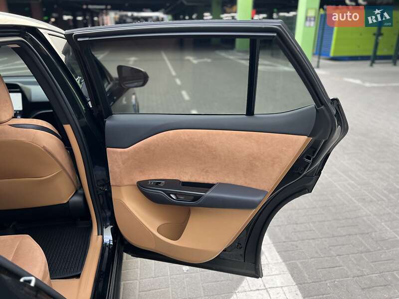 Внедорожник / Кроссовер Lexus RZ 2023 в Киеве