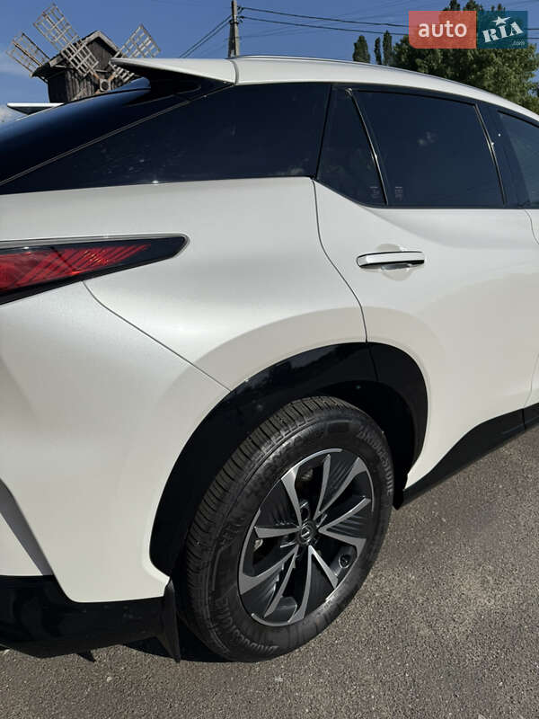 Внедорожник / Кроссовер Lexus RZ 2023 в Киеве