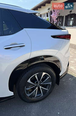 Внедорожник / Кроссовер Lexus RZ 2023 в 