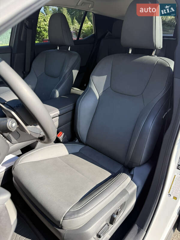 Внедорожник / Кроссовер Lexus RZ 2023 в Киеве