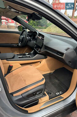 Позашляховик / Кросовер Lexus RZ 2023 в 