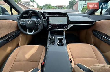 Позашляховик / Кросовер Lexus RZ 2023 в 