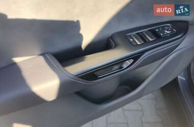 Внедорожник / Кроссовер Lexus RZ 2023 в 
