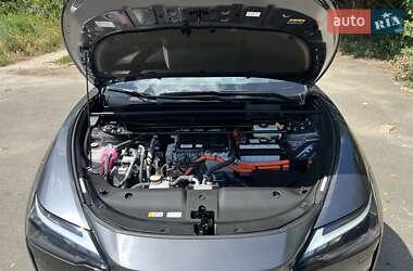 Позашляховик / Кросовер Lexus RZ 2024 в 