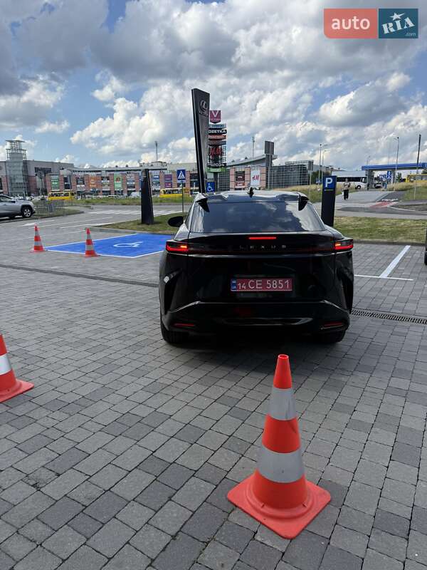 Позашляховик / Кросовер Lexus RZ 2022 в Львові