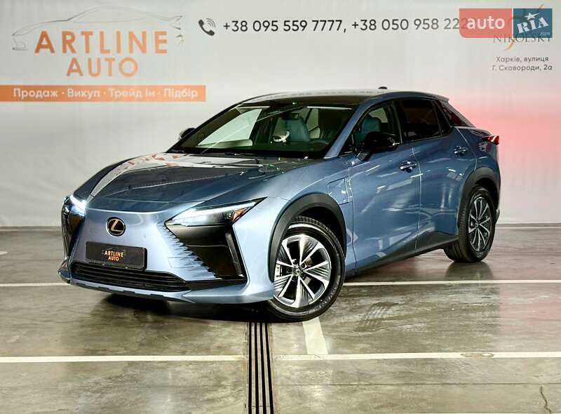 Lexus RZ 2023