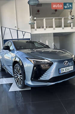 Lexus RZ 2023