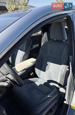 Внедорожник / Кроссовер Lexus RZ 2023 в 