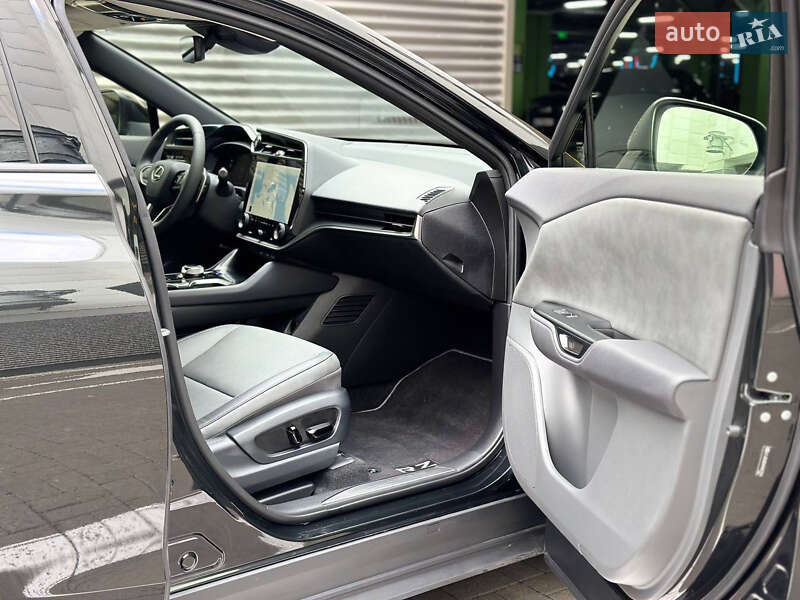 Позашляховик / Кросовер Lexus RZ 2024 в Києві фото 21 Позашляховик / Кросовер Lexus RZ 2024 в Києві