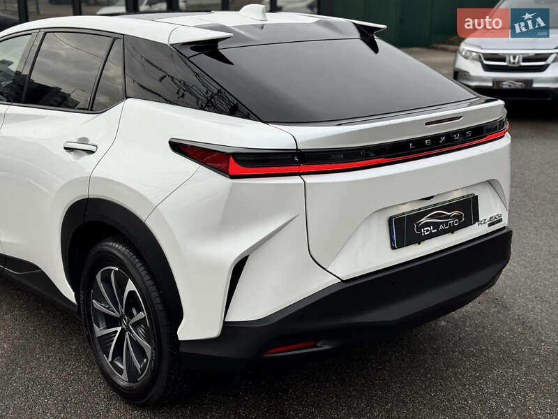 Внедорожник / Кроссовер Lexus RZ 2023 в Киеве фото 24 Внедорожник / Кроссовер Lexus RZ 2023 в Киеве