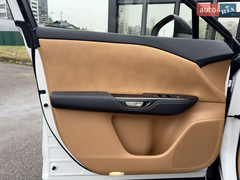 Внедорожник / Кроссовер Lexus RZ 2023 в Киеве фото 37 Внедорожник / Кроссовер Lexus RZ 2023 в Киеве