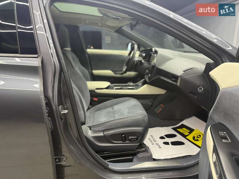 Внедорожник / Кроссовер Lexus RZ 2024 в Черновцах