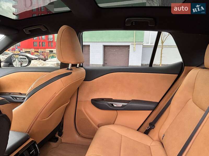 Внедорожник / Кроссовер Lexus RZ 2024 в Ивано-Франковске