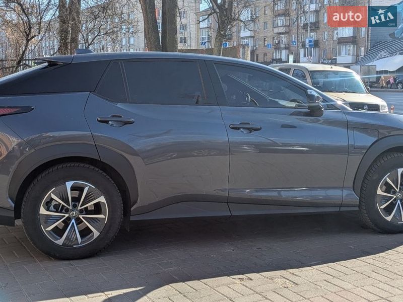Внедорожник / Кроссовер Lexus RZ 2023 в Киеве фото 12 Внедорожник / Кроссовер Lexus RZ 2023 в Киеве