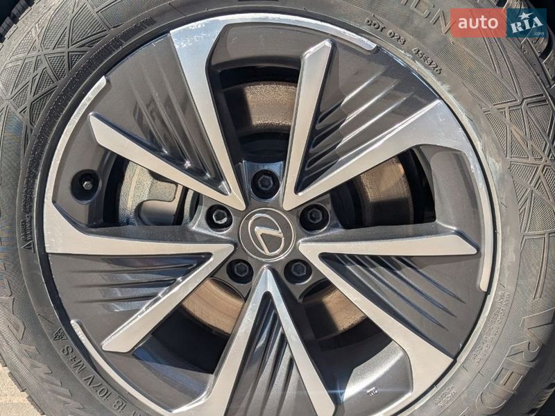 Внедорожник / Кроссовер Lexus RZ 2023 в Киеве фото 40 Внедорожник / Кроссовер Lexus RZ 2023 в Киеве