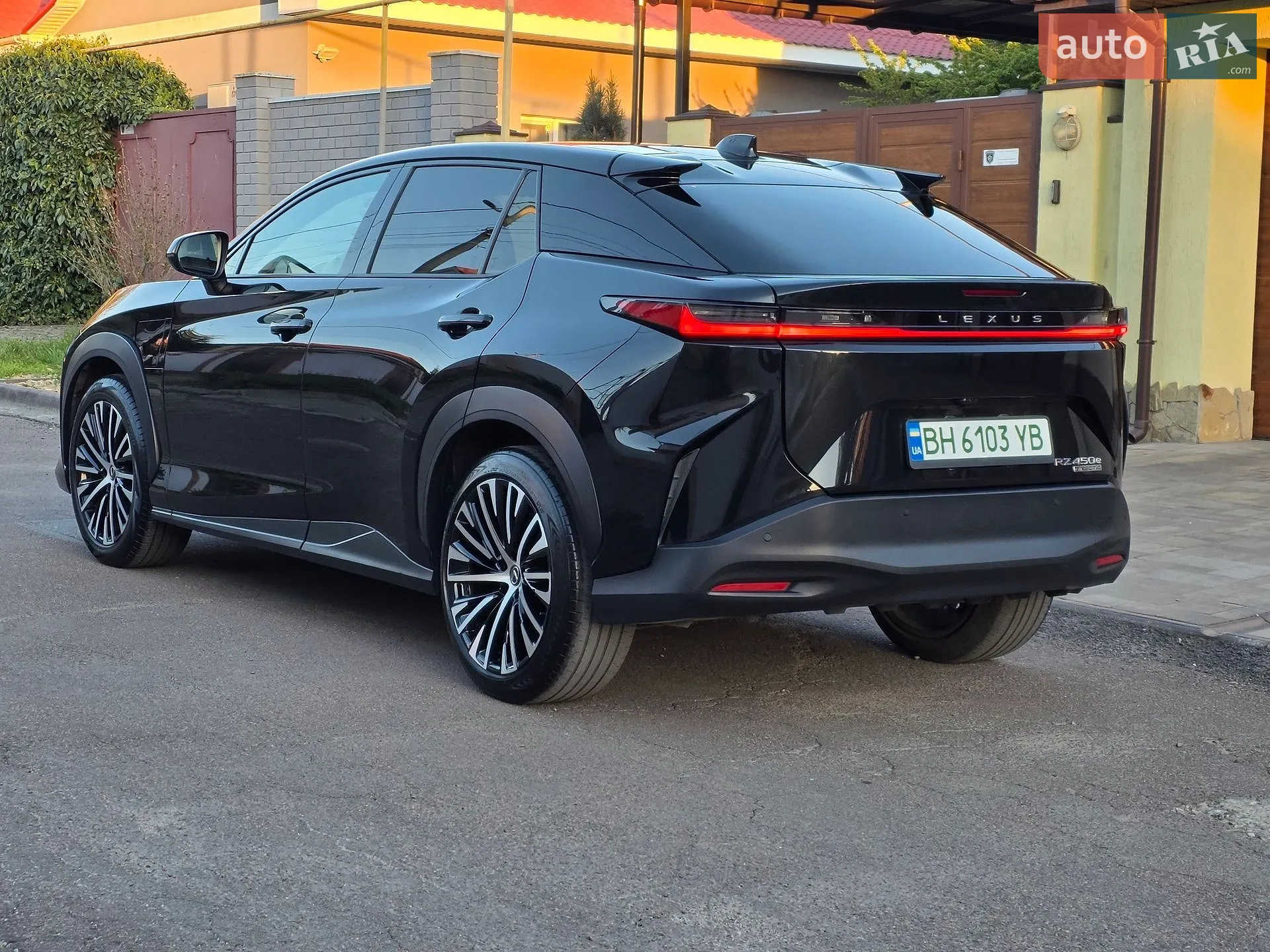 2023 Lexus RZ - мініатюра 16