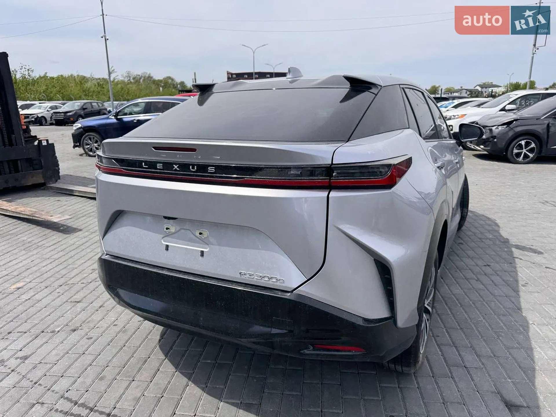 2025 Lexus RZ - мініатюра 4
