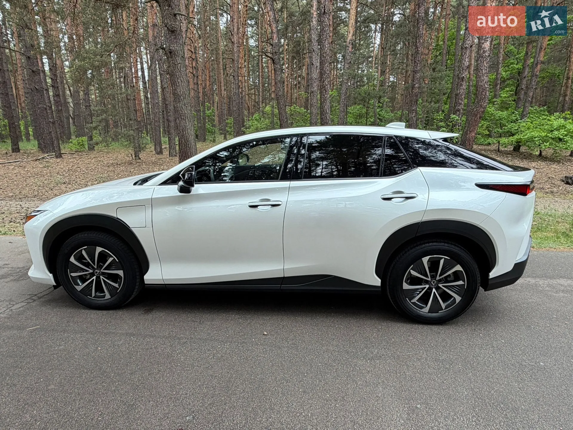 2024 Lexus RZ - мініатюра 8
