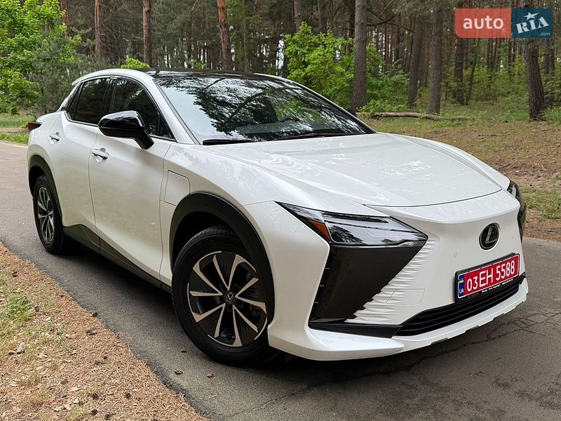 Lexus RZ 2024