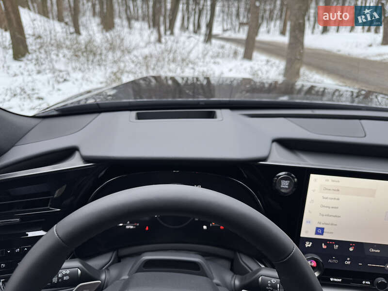 Позашляховик / Кросовер Lexus TX 2024 в Києві