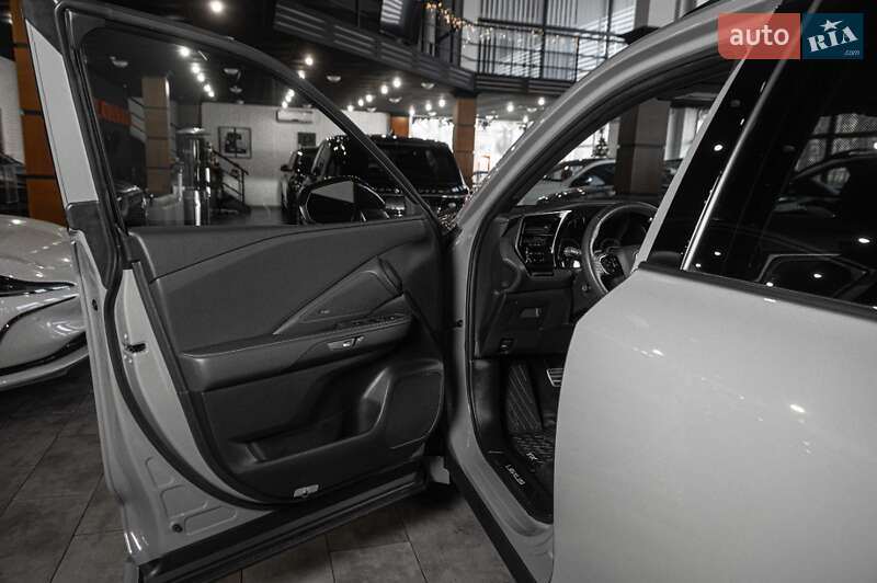 Внедорожник / Кроссовер Lexus TX 2024 в Одессе