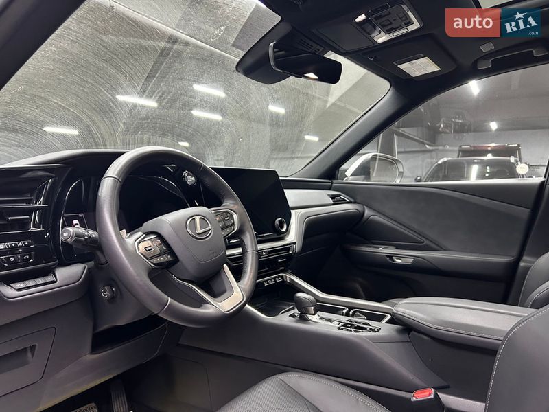 Внедорожник / Кроссовер Lexus TX 2024 в Черновцах