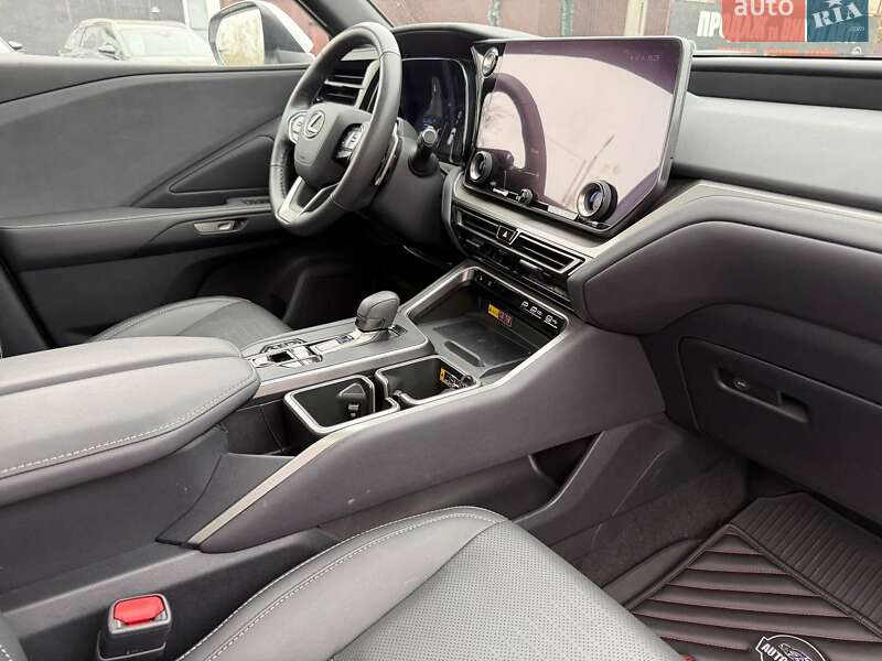 Внедорожник / Кроссовер Lexus TX 2024 в Харькове фото 20 Внедорожник / Кроссовер Lexus TX 2024 в Харькове