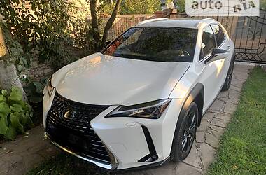 Lexus UX 2020