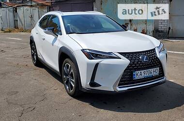 Lexus UX 2020