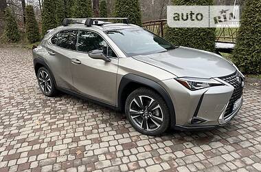 Позашляховик / Кросовер Lexus UX 2018 в Трускавці