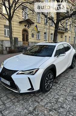 Lexus UX 2019