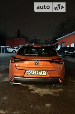 Позашляховик / Кросовер Lexus UX 2019 в Києві