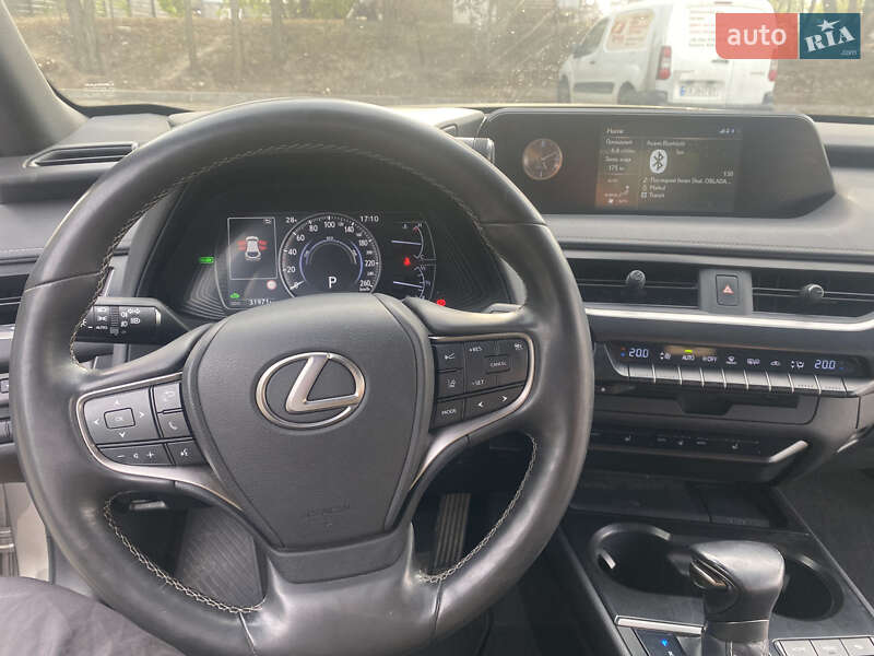 Позашляховик / Кросовер Lexus UX 2019 в Києві