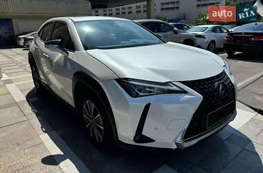 Lexus UX 2021