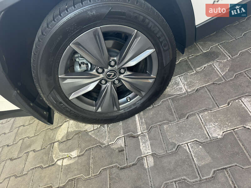 Позашляховик / Кросовер Lexus UX 2020 в Одесі