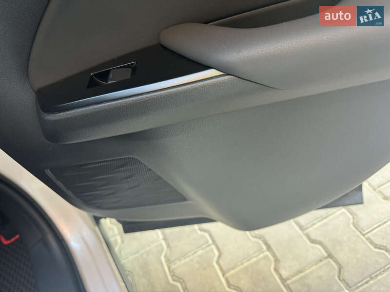 Позашляховик / Кросовер Lexus UX 2020 в Одесі