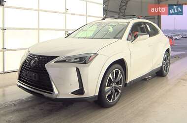 Lexus UX 2022