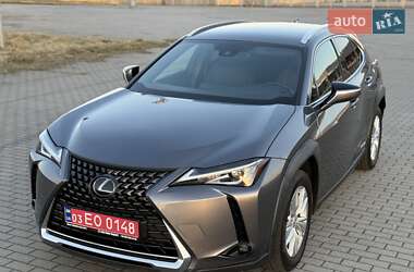 Внедорожник / Кроссовер Lexus UX 2020 в 