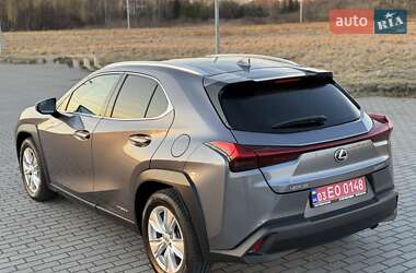 Внедорожник / Кроссовер Lexus UX 2020 в 