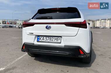 Внедорожник / Кроссовер Lexus UX 2018 в 