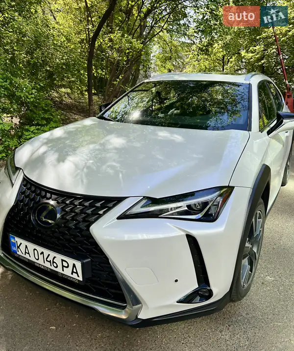 Lexus UX