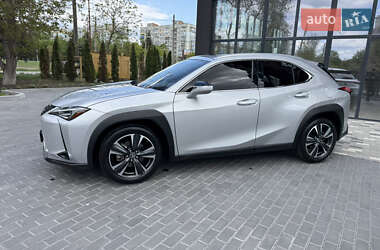 Внедорожник / Кроссовер Lexus UX 2020 в 