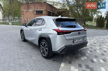 Внедорожник / Кроссовер Lexus UX 2020 в 