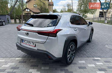 Внедорожник / Кроссовер Lexus UX 2020 в 